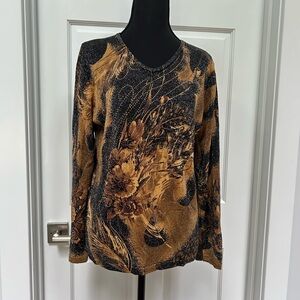 Visifen Black and Gold Knit Top